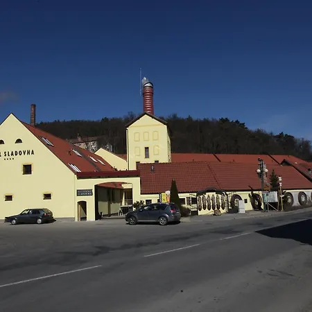 Szálloda Sladovna