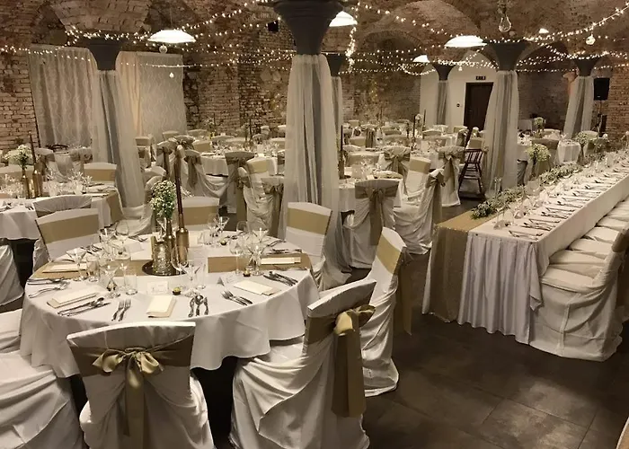 Hotell Sladovna 4*